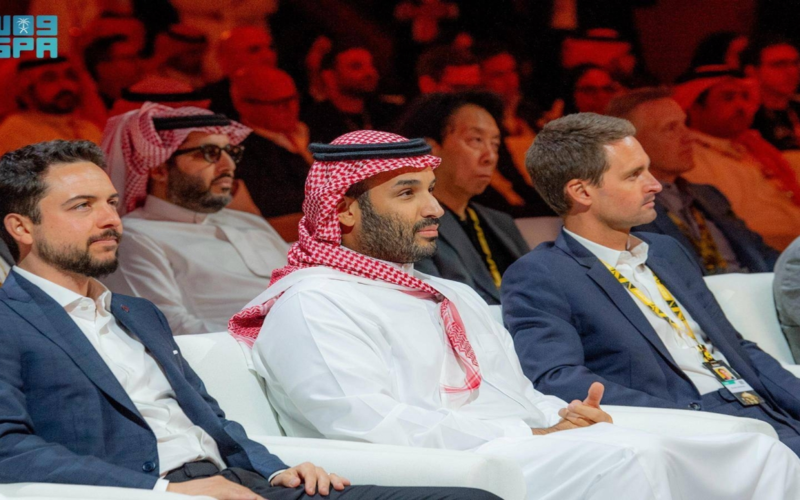 ولي العهد يشرف حفل بطولة كأس العالم للرياضات الالكترونية الختامي.. ويتوج «فريق فالكونز» الفائز بكأس البطولة